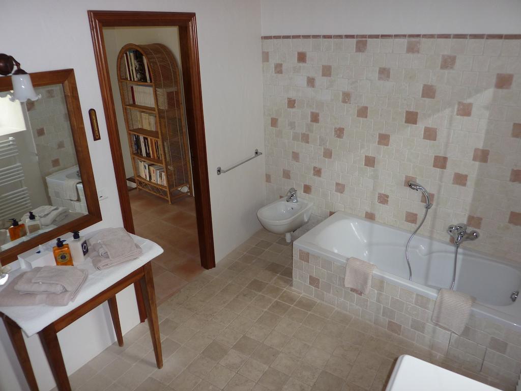 Le Mas Del Sol Bed and Breakfast Bonnieux Kamer foto