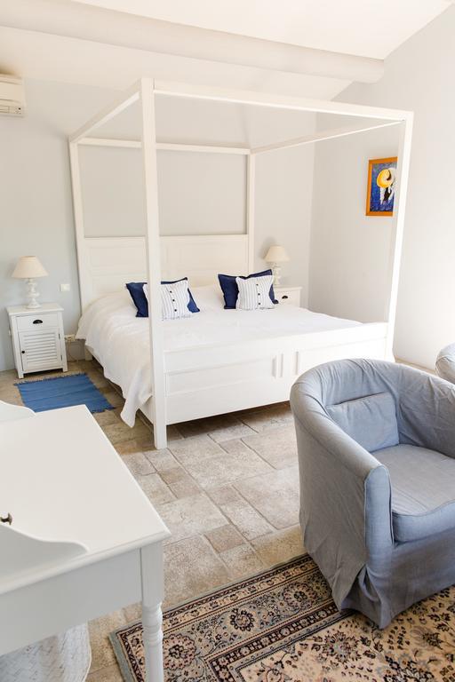 Le Mas Del Sol Bed and Breakfast Bonnieux Buitenkant foto